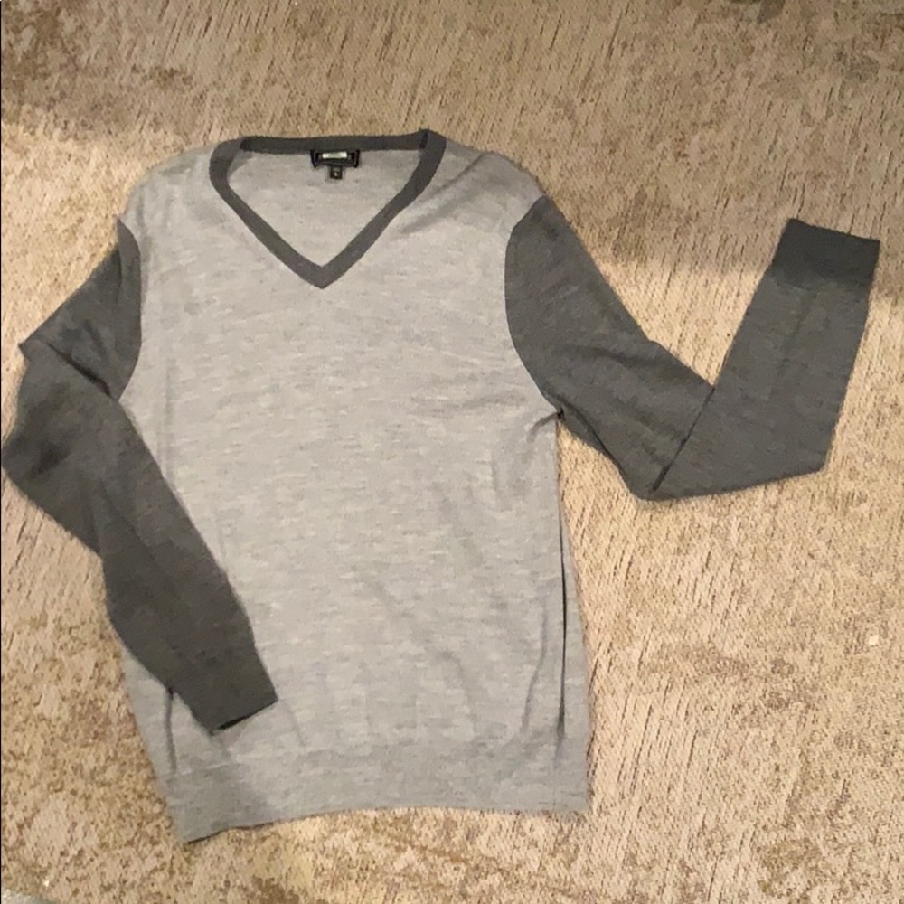 Men’s Express V-Neck Sweater
